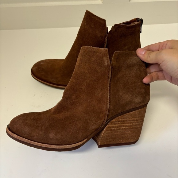 KORK-EASE Chandra Stacked Wooden Heel Boot Sz 6M - Picture 4 of 8